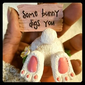 🐇 Some Bunny Digs You petite sculpture